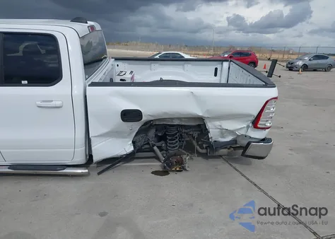 2022 Ram 1500 Big Horn/Lone Star z USA, uszkodzony, nr VIN 1C6RREBT7NN228564